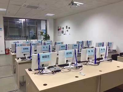 湖北工業(yè)大學(xué)學(xué)子蒞臨藍(lán)鷗廣州實訓(xùn)——共探軟件開發(fā)新篇章